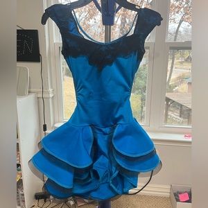 KELLÉ LARGE CHILD BLUE BLACK DANCE COSTUME W SHORTS LEOTARD W SKIRT NO DAMAGES